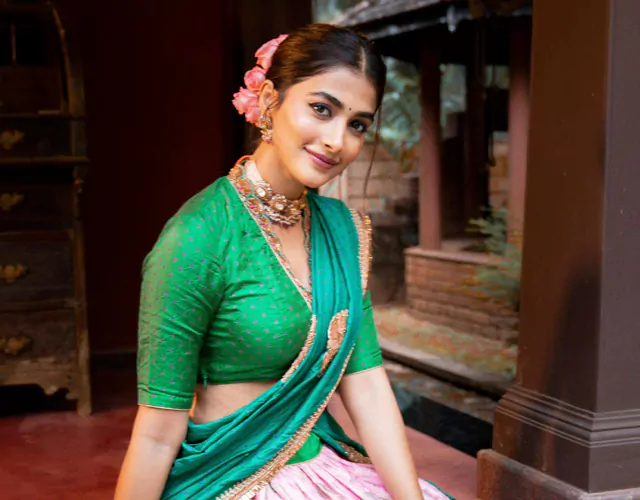 Pooja Hegde Half Saree Photos